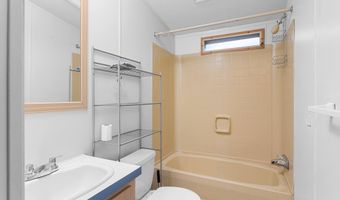 1 Pine Grove Ln, Augusta, ME 04330