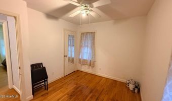 160 Pinewood Dr, Arapahoe, NC 28510