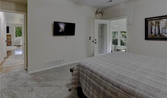 3 Redbird Dr, Agency, MO 64401