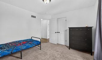 16913 Juniper Dr, Basehor, KS 66007