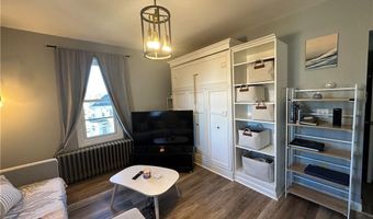 49 E Bowery St 3, Newport, RI 02840