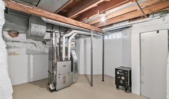 118 Main St, Arlington, WI 53911