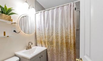 54 Sycamore Dr, Belleville, NJ 07109