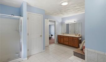 23 BERNON Dr, Lincoln, RI 02865