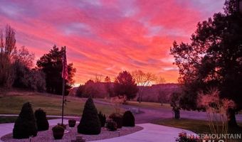 128 Riverside Ln, Buhl, ID 83316