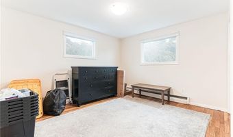 25 Stony Brook Dr, Cranston, RI 02920