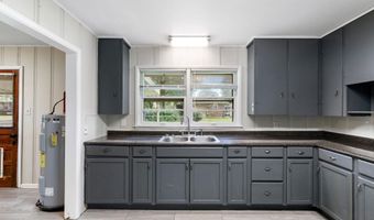 1601 Florence St, Athens, AL 35611