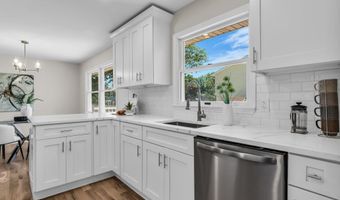 68 Sherman Ave, Bayville, NJ 08721