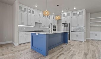 714 Prairie View Rd, Ardmore, OK 73401