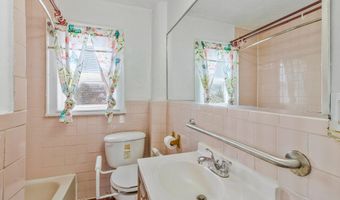 921 48TH St NE, Washington, DC 20019