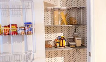 140 N BEDFORD St A, Arlington, VA 22201