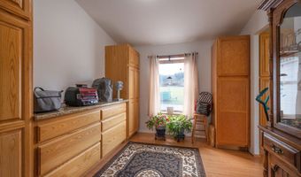 24496 VAUGHN Rd, Veneta, OR 97487