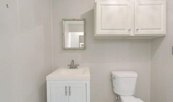 1402 Pineland Dr, Bainbridge, GA 39819