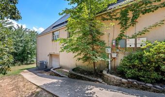 3911 Golf Course Dr, Alma, AR 72921