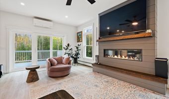 365 Walden Parke Way, Bangor, ME 04401