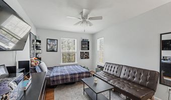 8 Avalon Ave, Barnegat, NJ 08005