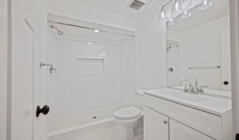 2100 PATRICK HENRY Dr, Arlington, VA 22205