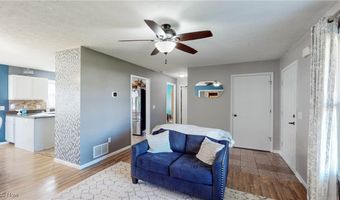 1454 Hillcrest Dr, Atwater, OH 44201