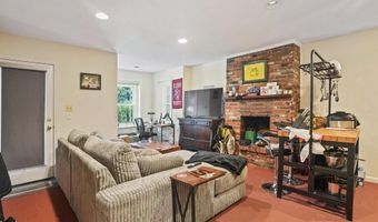 628 A St NE, Washington, DC 20002