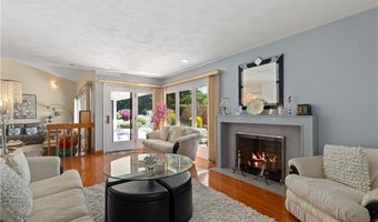 27 Alpine Estates Dr, Cranston, RI 02921