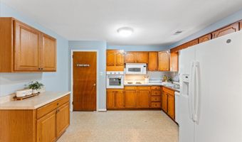 6548 WINDHAM Ave, Alexandria, VA 22315