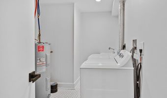10222 ARIZONA Cir 18, Bethesda, MD 20817