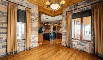 8 Funny Bird Ln, Buffalo, WY 82834