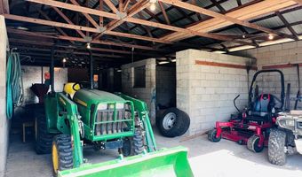 2120 15th Way, Bell, FL 32619