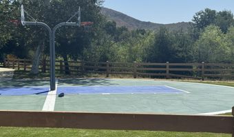 28245 W Driver Ave, Agoura Hills, CA 91301