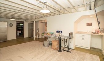 374 Woodlawn Reserve Rd, Akron, OH 44305