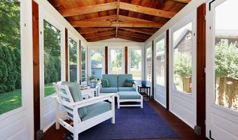 30 Elizabeth St, Bethel, CT 06801
