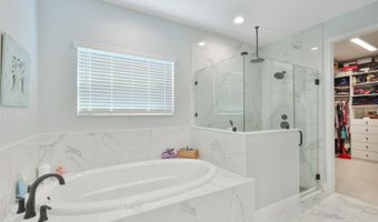 5379 EVERLONG Dr, Apollo Beach, FL 33572