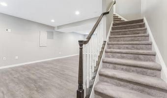 20152 BOXWOOD Pl, Ashburn, VA 20147