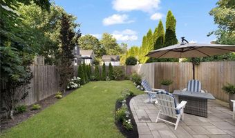 35 Hall Ave, Newport, RI 02840