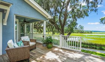 5 Petigru Dr, Beaufort, SC 29902