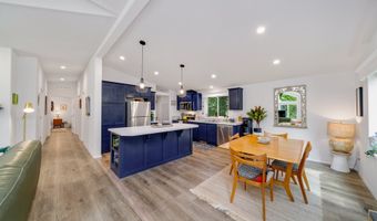 10220 7TH St, Bay City, OR 97107