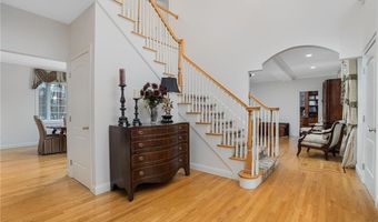 20 Bailey Blvd, East Greenwich, RI 02818