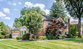 9921 KENTSDALE Dr, Potomac, MD 20854