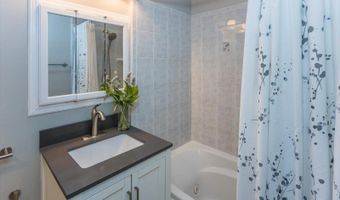 130 Lake Iliff Rd, Andover, NJ 07860