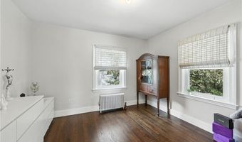 21 Don Ave, East Providence, RI 02916