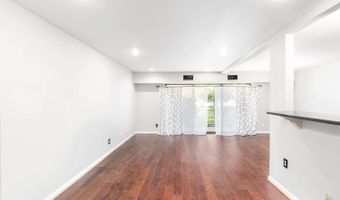 7802 DASSETT Ct T-3, Annandale, VA 22003