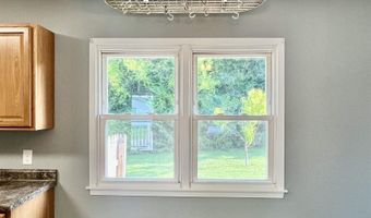 121 H Ave W, Albia, IA 52531