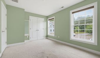 28 Armstrong Rd C15, Coventry, CT 06238
