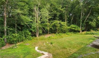 72 Blueberry Dr, East Greenwich, RI 02818