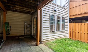 534 WINDING ROSE Dr, Rockville, MD 20850