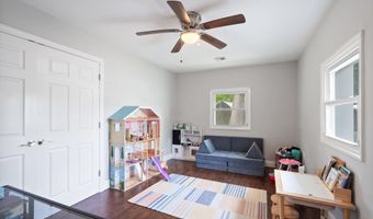 609 Main St, Bayville, NJ 08721