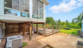 1213 S 14th St, Adel, IA 50003