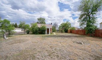 2521 E 10TH St, Cheyenne, WY 82001