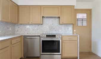 16 Stretford Dr, Bella Vista, AR 72714