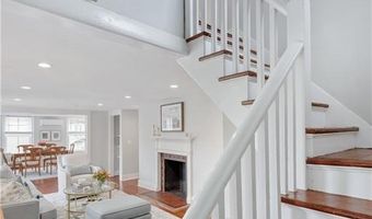 43 Farewell St 2, Newport, RI 02840